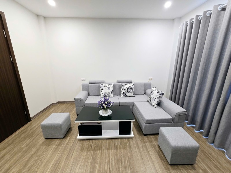 Bán nhà Thạch Bàn,Long Biên 5 tầng,30m,mt3.8m oto đỗ cổng nhỉnh 5 tỷ - Ảnh 3